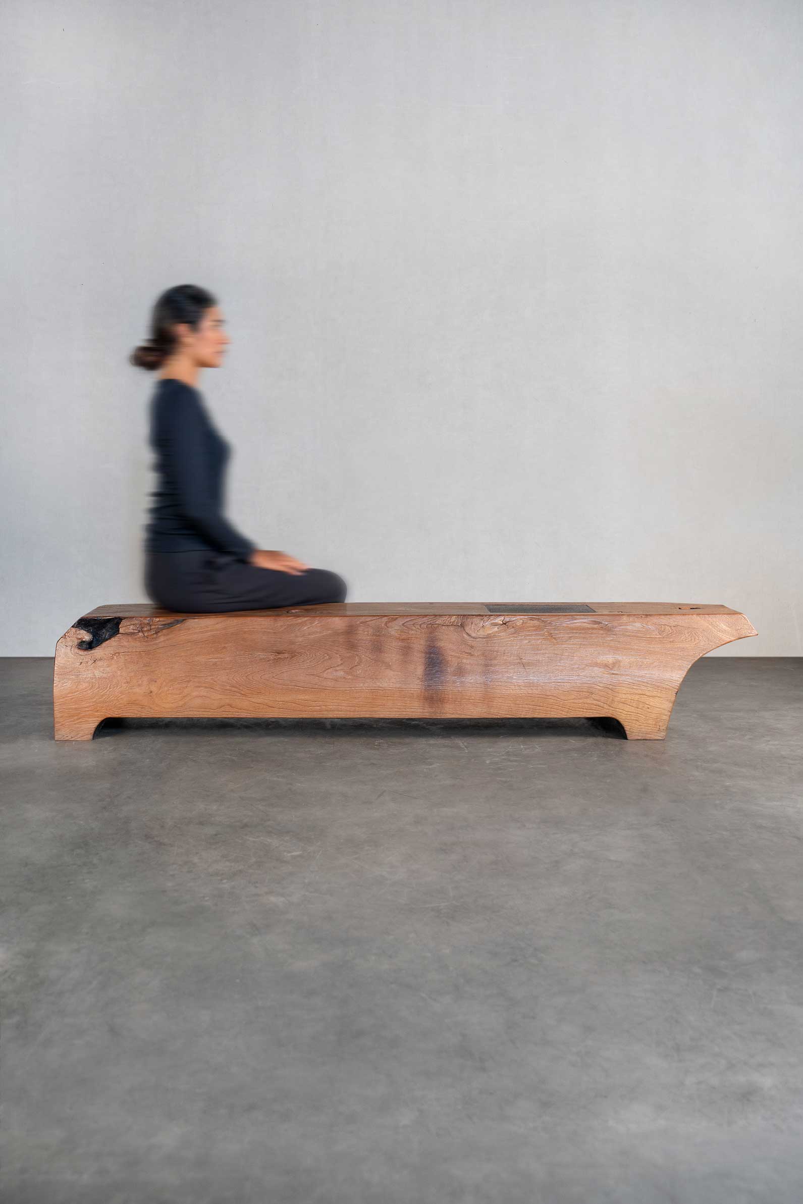 Bumi Console Bench
