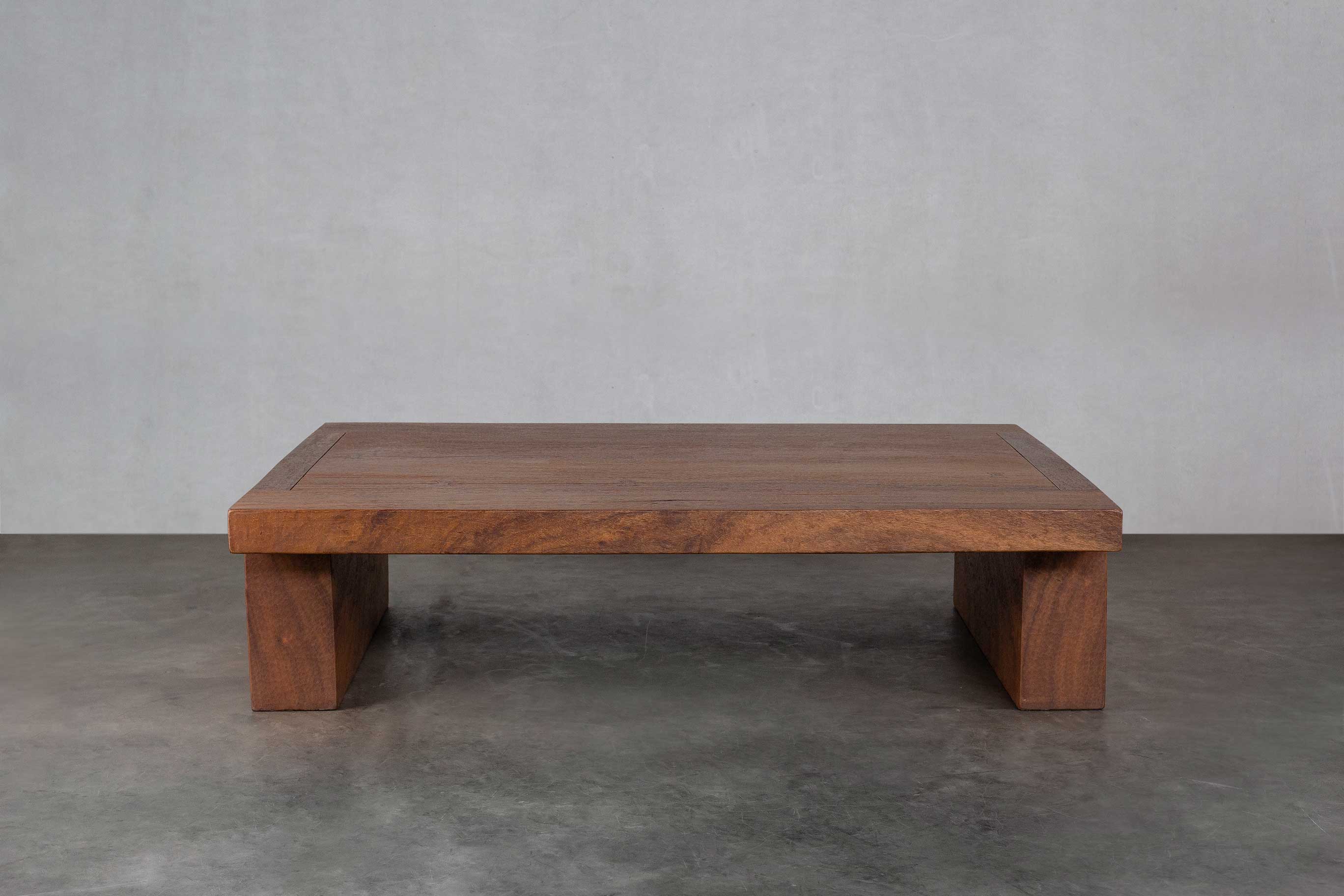 Kunci VII Coffee Table