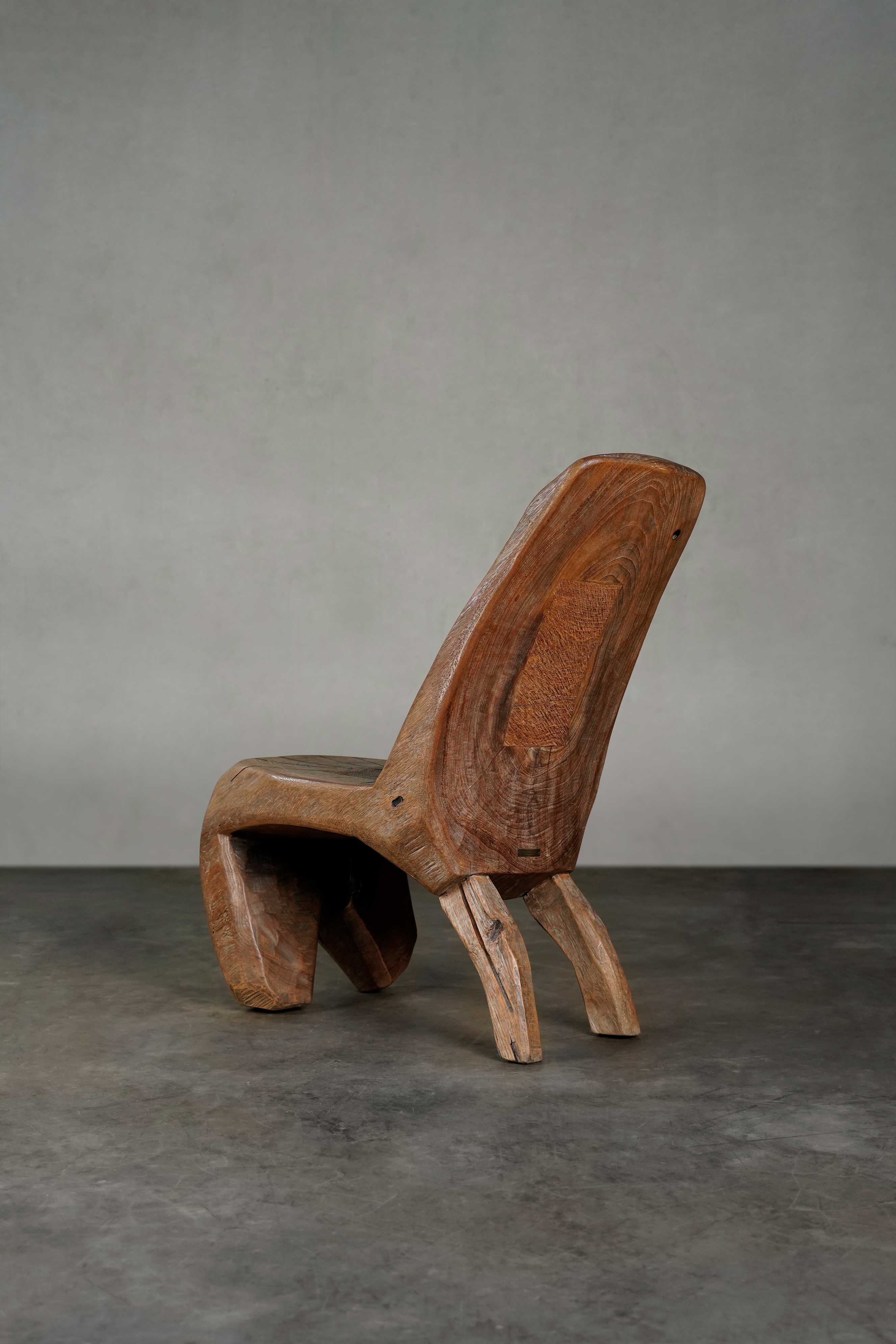 Bespoke Chair Djago