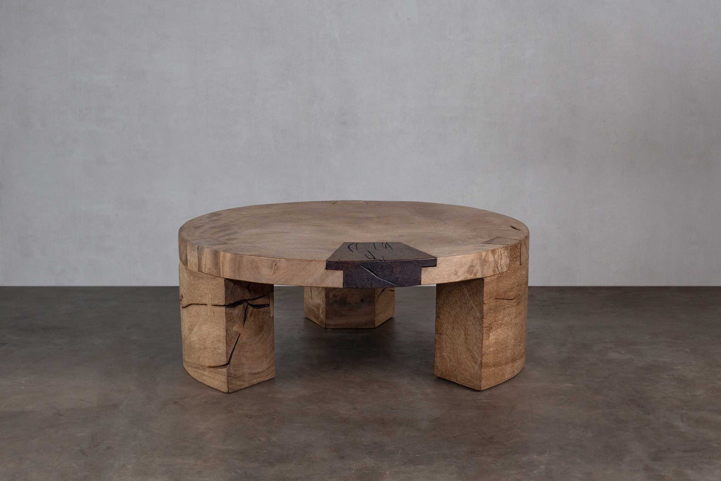 Kunci V Coffee Table