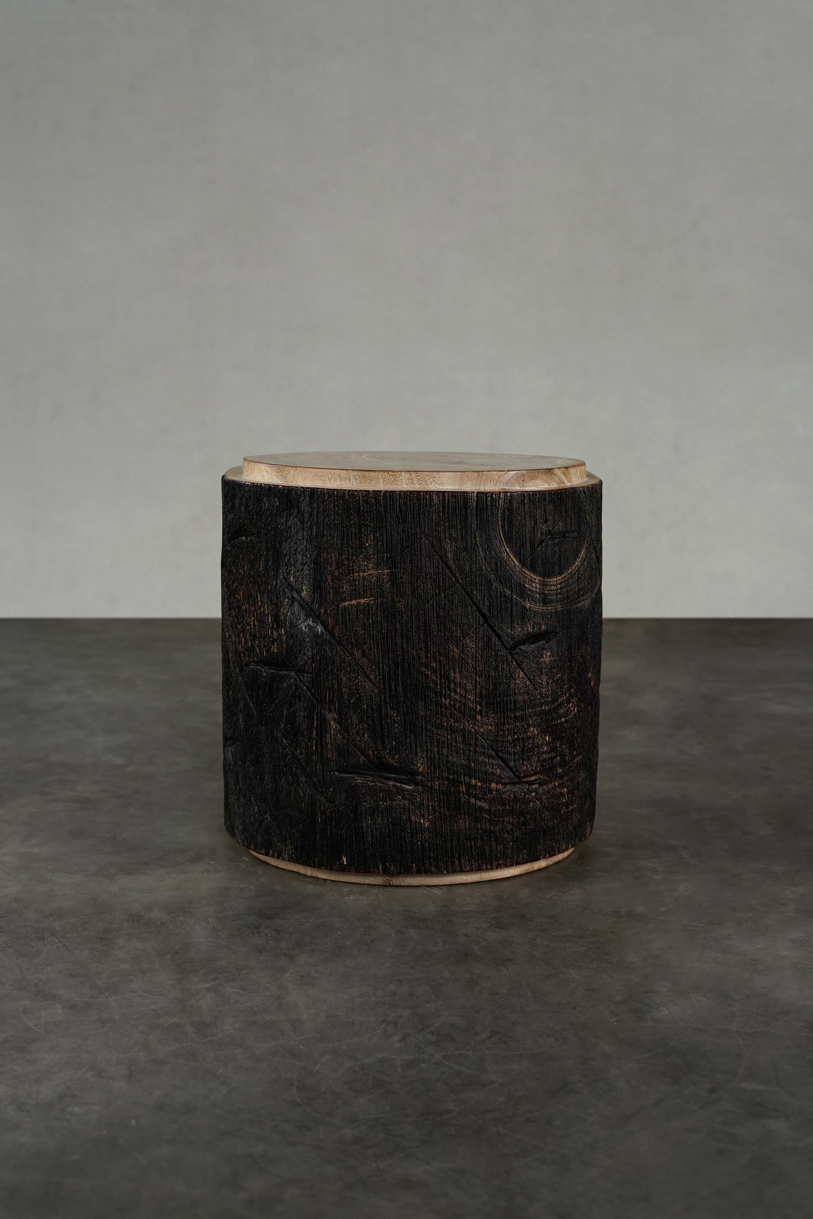 Tua Stool