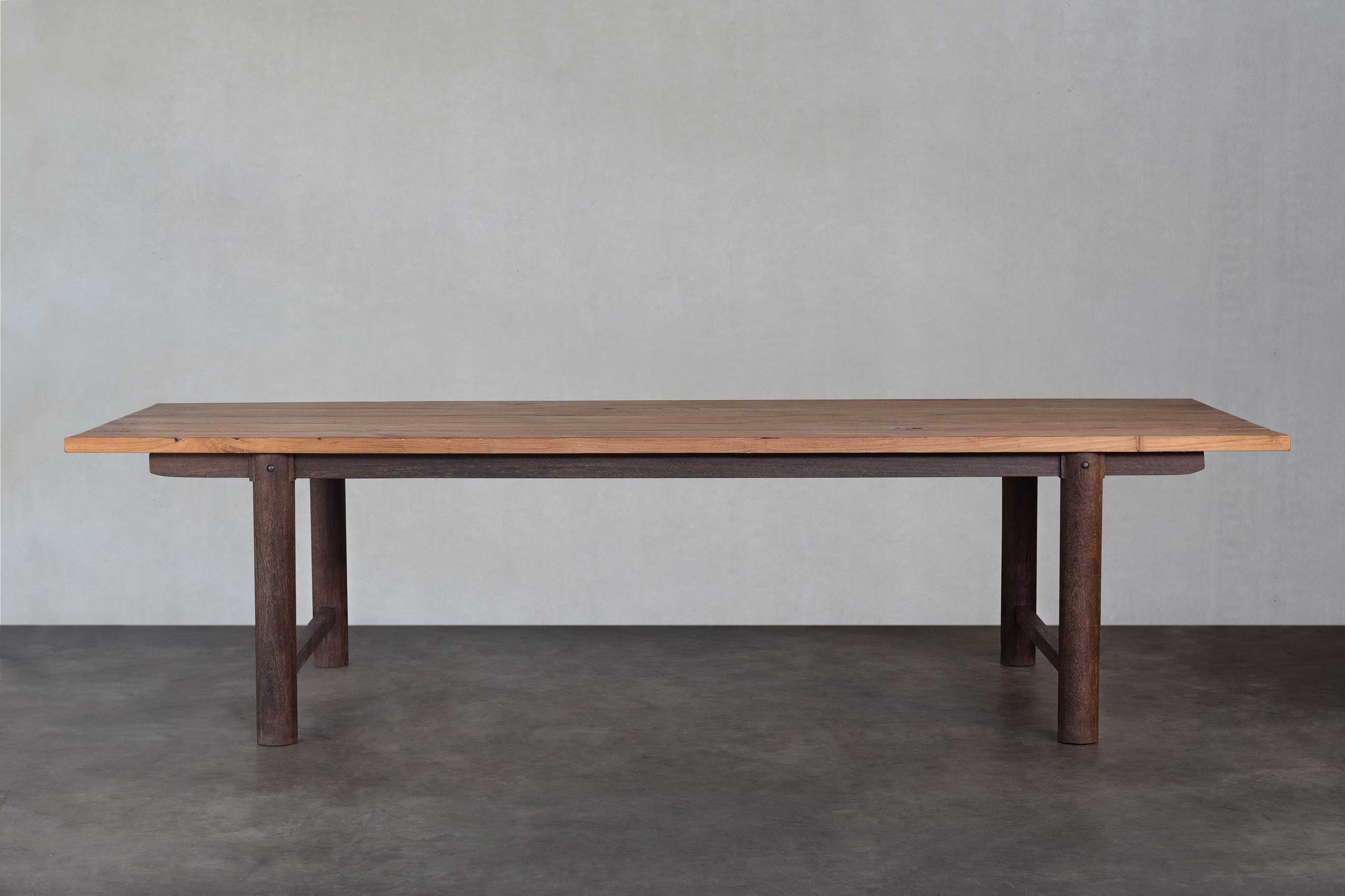 Jagoi Table